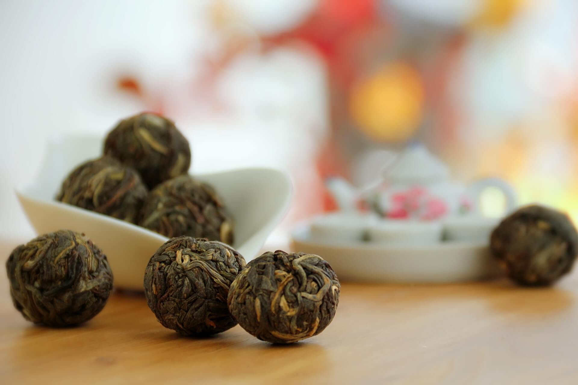 Dragon Pearl Tea (龙珠)